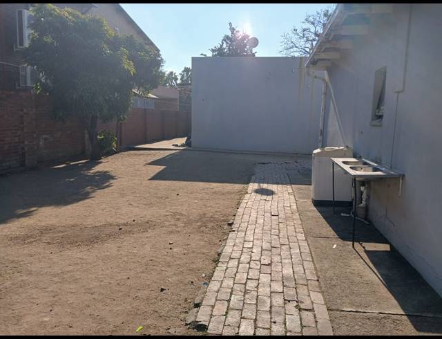 309M² BUSINESS FOR SALE IN BO-DORP